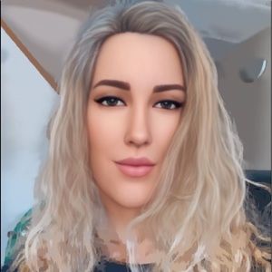 Meet your Posher, Andie